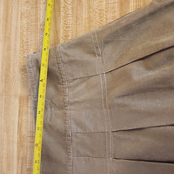 Ann Taylor Khaki Embroidered A-Line Skirt, size 12 - Picture 5 of 6